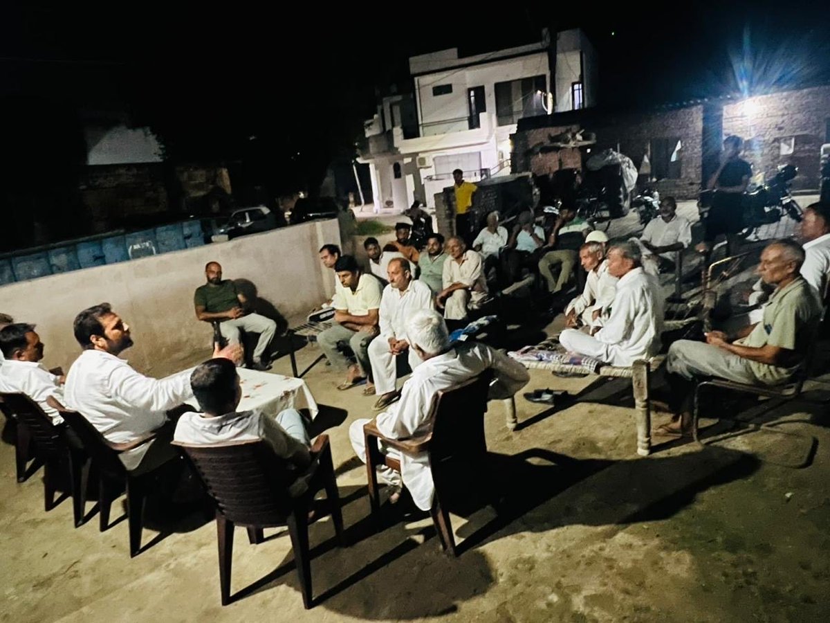 umeshkamboj5's tweet photo. लगातार चल रहे जनसंपर्क अभियान के तहत हल्का रादौर के गांव खुर्दी में विभिन्न जगह पर …..
अपनों का स्नेह, विश्वास और समर्थन ही मेरी सबसे बड़ी ताकत है। इसी विश्वास के साथ जनसेवा और क्षेत्र की आवाज़ बुलंद करने का यह सफर निरंतर जारी रहेगा।

उमेश बुबका
हल्का रादौर
#Haryana #Congress https://t.co/QKuW9BsUeT