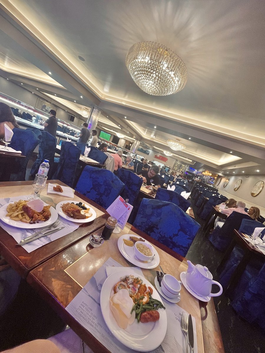 rassellinerose's tweet photo. All-you-can-eat buffet kind of evening 🥰🥰🍣🥟🥩🥂🍮✨ #dinner #goingout #buffet #foodie #selfie #love #food #chinesefood #chinesecuisine #chinesecuisines #japanesefood #japanesecuisine #japanesecuisines #asianfood #asiancuisine #asiancuisines #dinnertime #eatingout #wefie https://t.co/UjU5tJzP9x