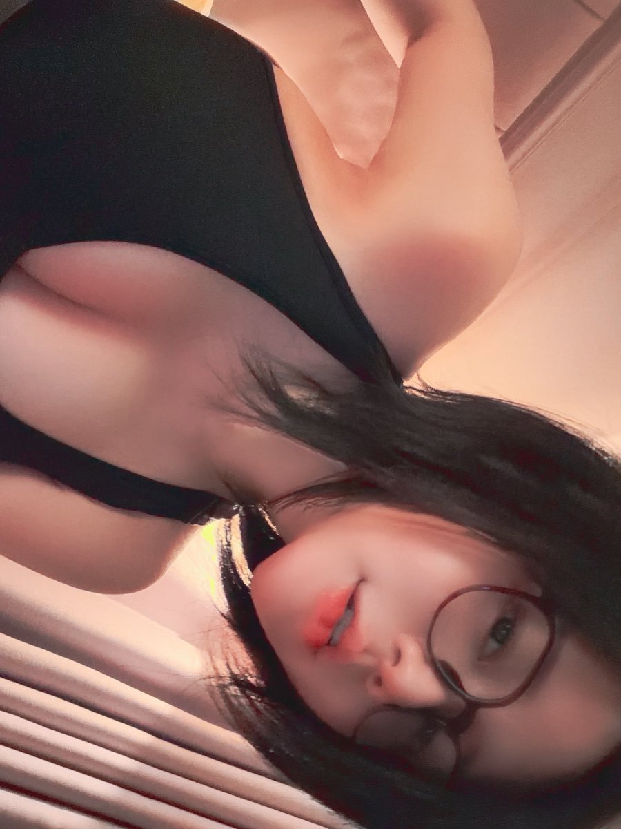 potato2307's tweet photo. 🖤🖤🖤 https://t.co/lCLZIlcsyQ