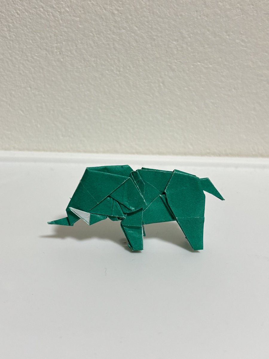 JO1SHINee's tweet photo. 【#FoldWithJO1】

奨:ゾウ🐘

#JO1 @official_jo1 
#JO1_ANIMAL https://t.co/RzFauODRlp