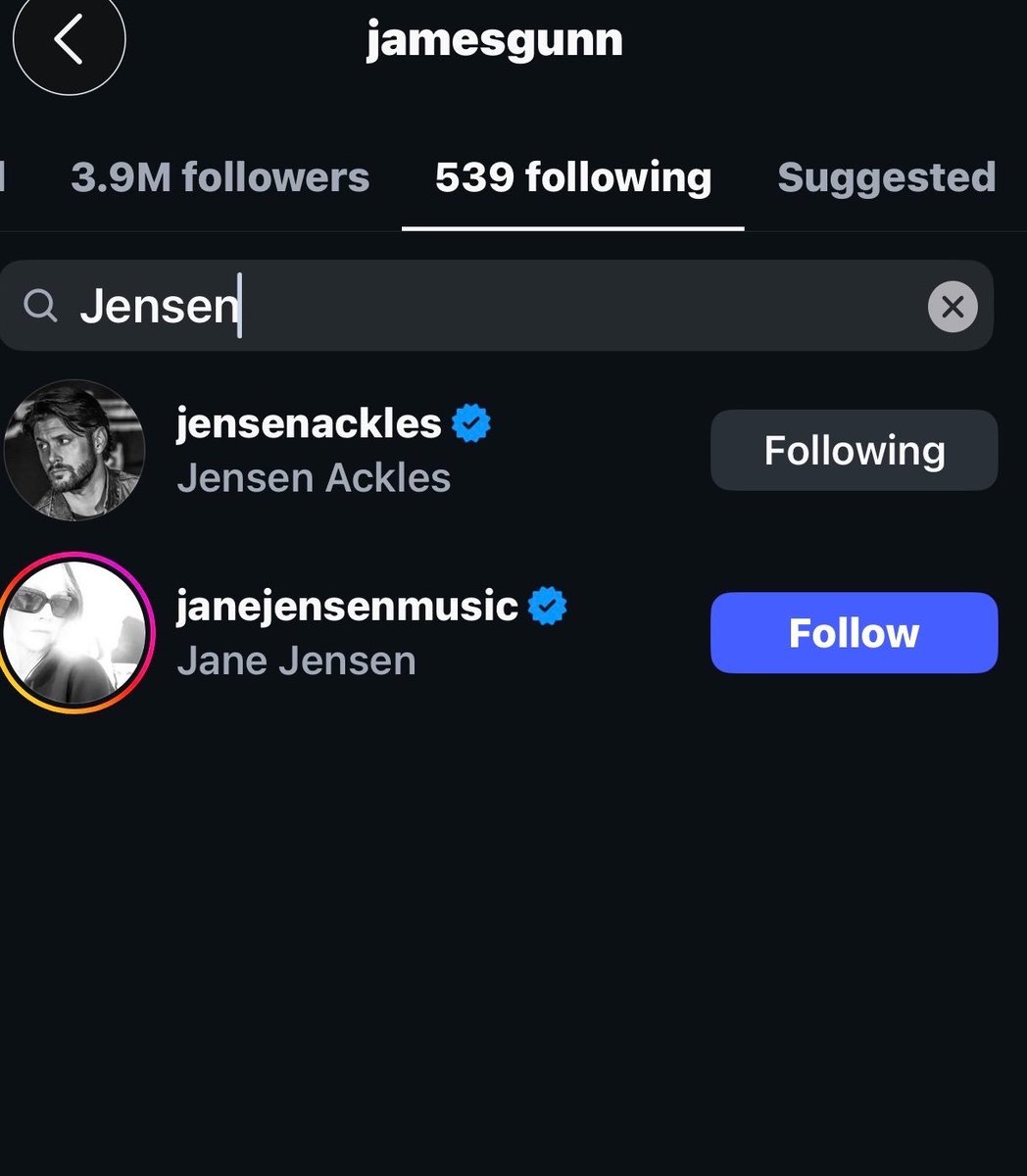 BenVoughtBoy's tweet photo. about the Jensen batman rumors
1:Yes jensen did randomly start following james gunn out the blue? Hes talked about batman and James gunn in the past
2:he didnt change his profile picture to batman thats fake
3:something is happening most likely
#batman
@TheBoysOOCC https://t.co/LaywJKKJUY