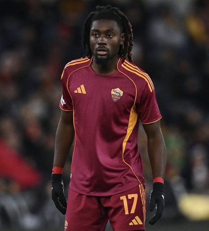 chelshubMedia's tweet photo. 🚨 Chelsea are back in contact with Manu Koné’s representatives.

SPTC Sources understand that Chelsea have entered agent talks again with the Roma midfielder to assess the possibility of a January move.
@siphillipssport | #CFC https://t.co/iVDHZfQByj
