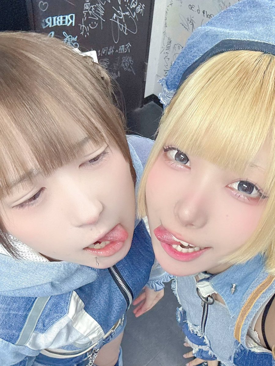 L2B_chisei's tweet photo. ちゆ。ありがとう、おつかれさま🐟🐟
これからも自由にスイスイ泳ぐのだよ https://t.co/YHEZw1C1Cx