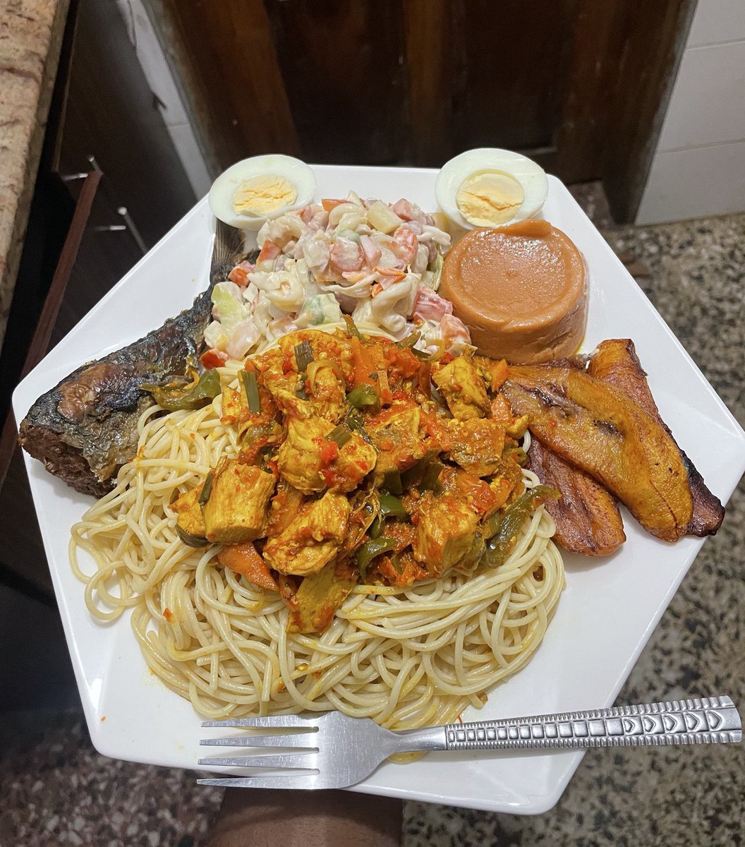 chelseafavourit's tweet photo. I made lunch ,you’re welcome to join me https://t.co/UCG3dnElDu