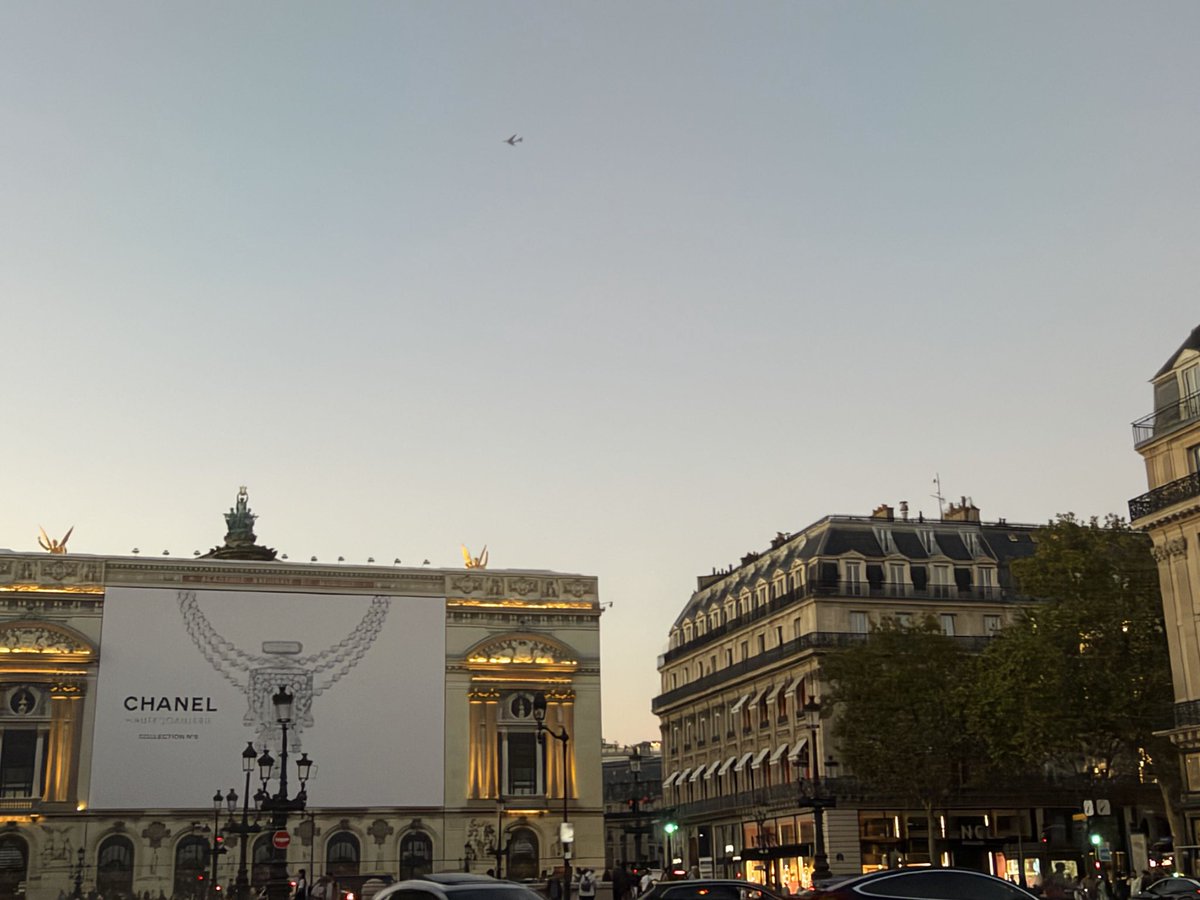 ILLIT_twt's tweet photo. 🇫🇷두근두근

#WONHEE #원희 #ILLIT #아일릿
#CHANELREADYTOWEAR #CHANEL #CHANELSHOW https://t.co/LmVc8Tw9Eo