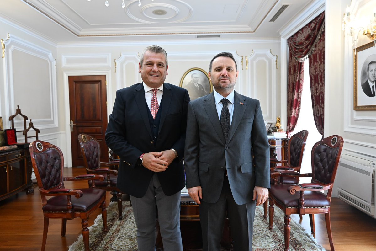 ersoydede's tweet photo. Bütün hainleri nasıl kudurttuğunu görüyoruz değil mi?..

FETÖ’yü tir tir titretmeye devam… https://t.co/cdSofy3a7q