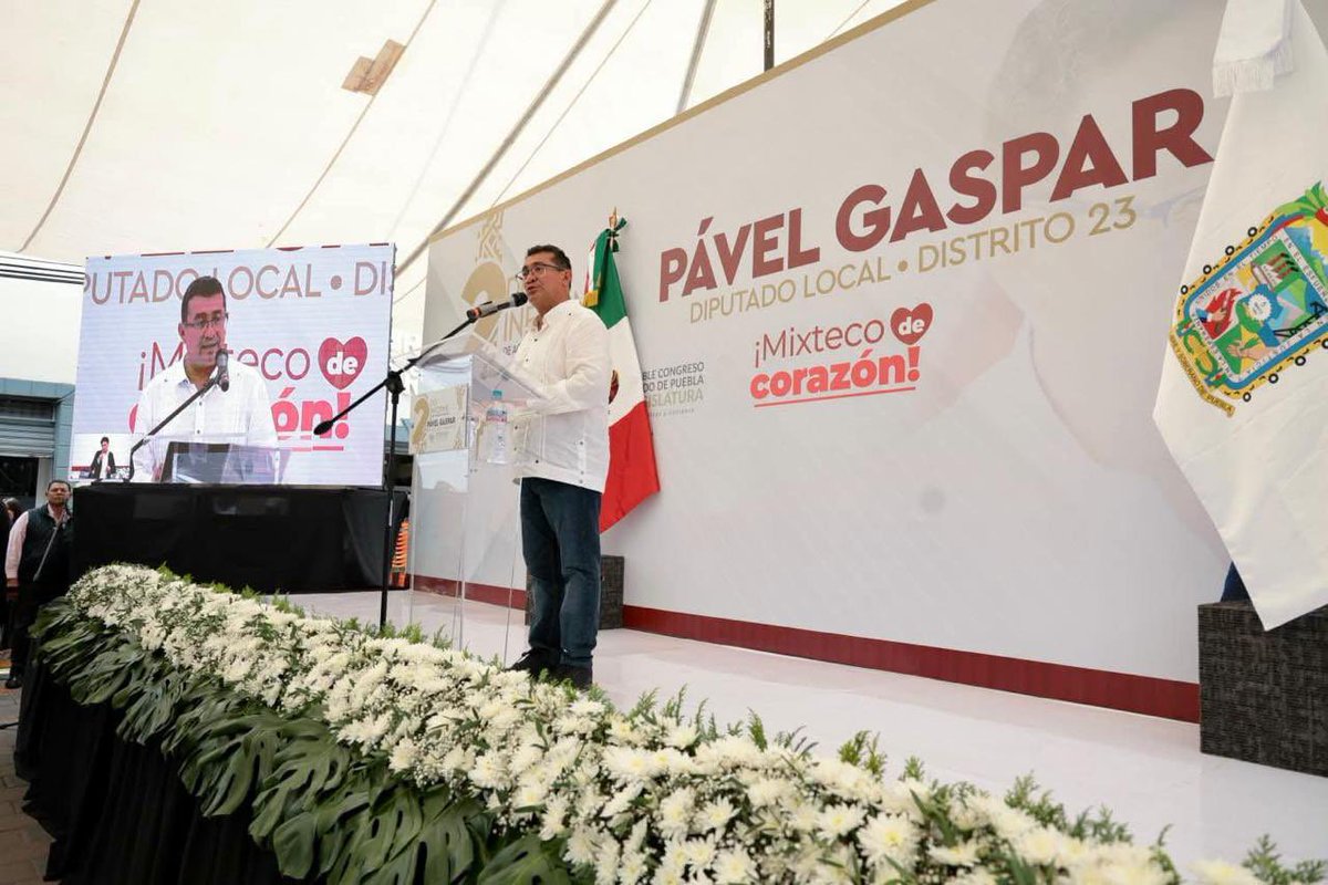 aramirezcuellar's tweet photo. Un gran éxito el informe de nuestro diputado @SoyPavelGaspar. Muchas felicidades por su trabajo en el Congreso de Puebla. https://t.co/cSSYrRdQkO