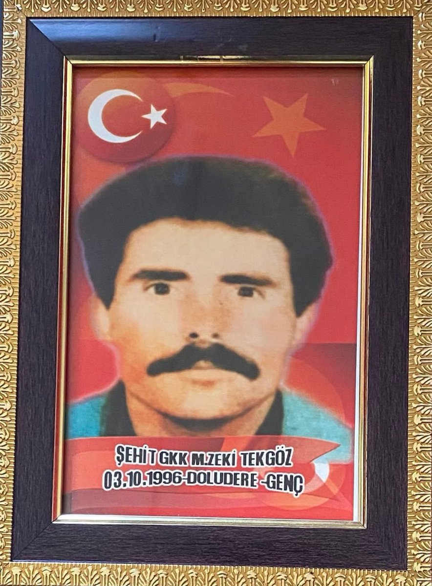 idrisTugunmus12's tweet photo. Vatanımızın bütünlüğü ve bağımsızlığı uğruna canlarını feda eden kahraman Güvenlik Korucusu Şehitlerimiz Mehmet TEKGÖZ, Mehmet Zeki TEKGÖZ ve Tahir TEKGÖZ’ü şehadetlerinin sene-i devriyesinde rahmet, minnet ve saygıyla anıyoruz. 

​Bizlere emanet kalan, elleri öpülesi mübarek Şehit annelerimize ve kıymetli ailelerine Cenâb-ı Allah’tan sonsuz sabır, metanet ve dayanma gücü diliyorum.

​Ruhları şad, mekânları cennet, makamları âli olsun. 

VATAN SAĞOLSUN 🇹🇷
#Bingöl 
#HainsizTürkiye 
​#ŞehitlerimizÖlümsüzdür #KahramanGüvenlikKorucuları