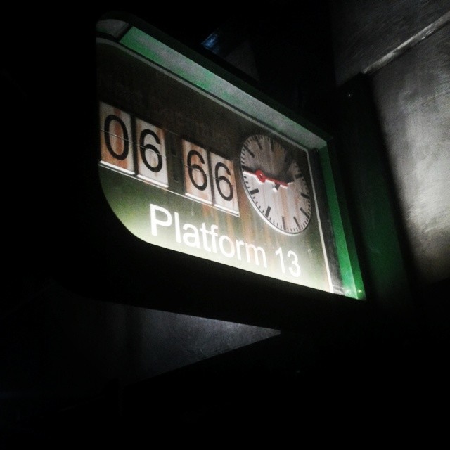 jareds_7qqox's tweet photo. Platform 13 is here. https://t.co/fM4sbn7Jtz