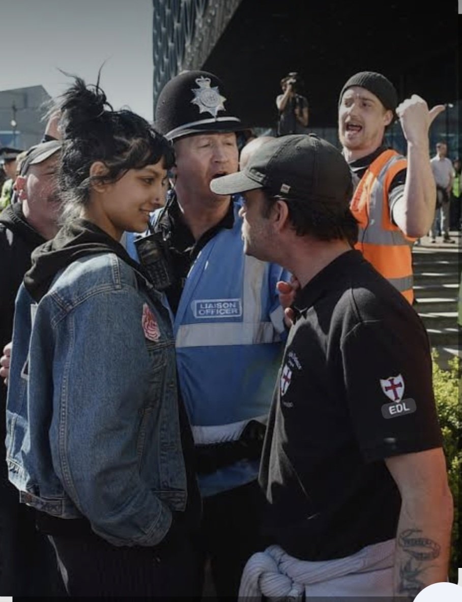 uaf's tweet photo. Remember Saffiyah Khan?
In 2017 1st pic went viral as she humiliated then English Defence League chief goon Ian Crossland in Brum!

She was at #CableSt90 today here with @LouiseRawAuthor &amp; pals!

@Searchlight_mag https://t.co/FMb7enlJuo
