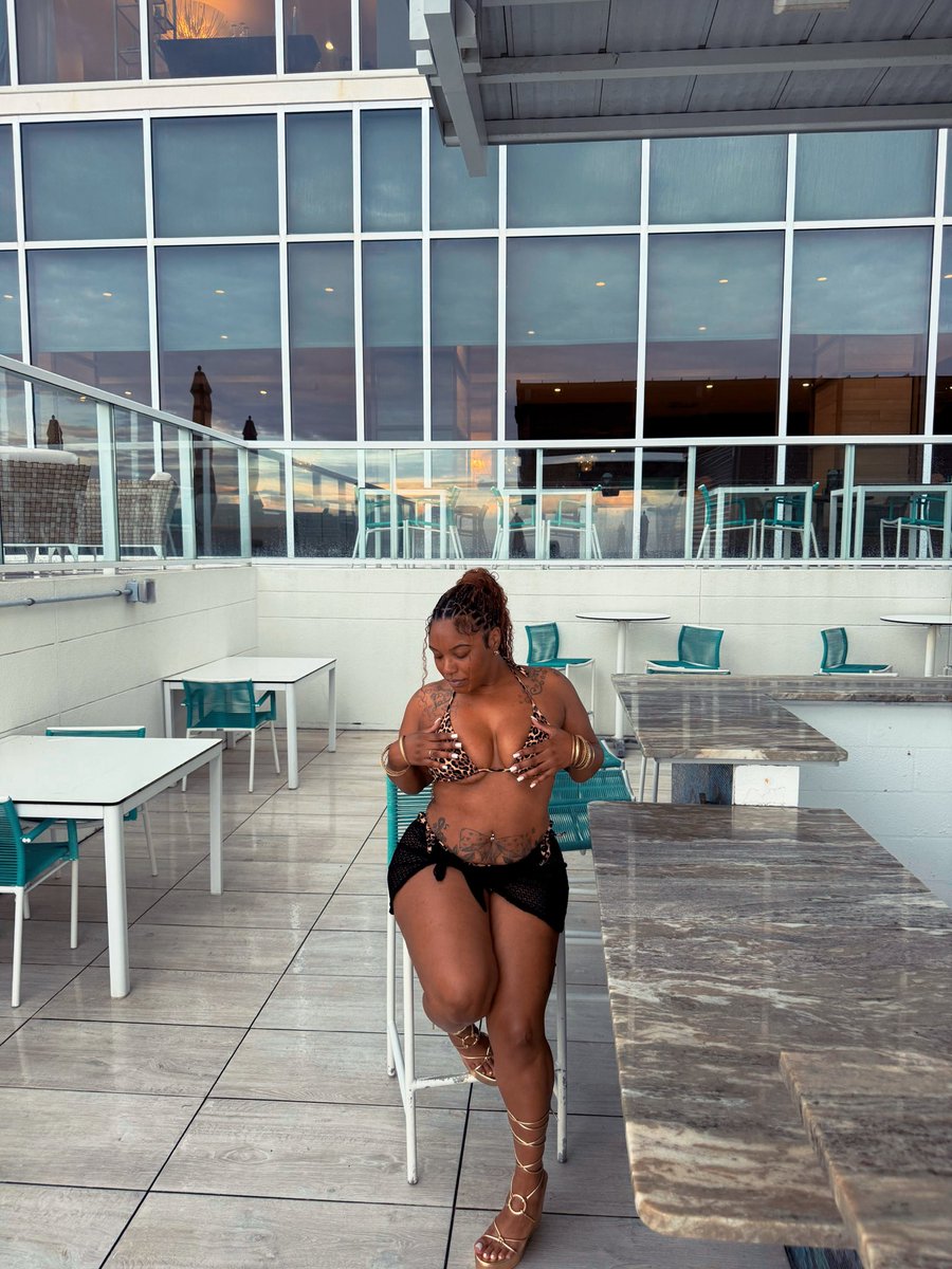 jenn__xoxo_'s tweet photo. Libra szn ♎️🥳 HBD to me 🎀 https://t.co/TSGgTYkii4