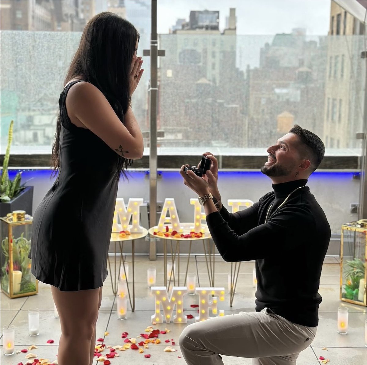 MonarchLounge's tweet photo. Came for the cocktails, left with a fiancé. 💍
📸: @__samlisa__ & @nicoleelugo
#Engagement #SheSaidYes #ProposalMoment #EngagedLife #LoveStory #FutureMrs #ProposalIdeas #EngagementRing #CoupleGoals #RomanticProposal #MonarchNYC #MonarchRooftop https://t.co/L7rqxYljmE