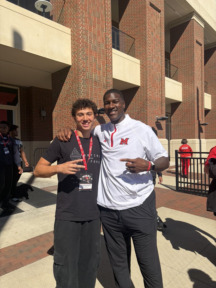 jackkacherski1's tweet photo. Had a great day In Oxford Yesterday! Appreciate all the conversations, Something special is going on in Oxford! @ACruse15 @Coach_Hud4 @A_Ragland14 @CoadyKeller1 @Martin_Miami_HC @CeltsFootball @CoachMCrabtree @CoachStierhoff @CoachMillz_ @coach_craig21 @Kstaff07 https://t.co/bsj5umOiWo