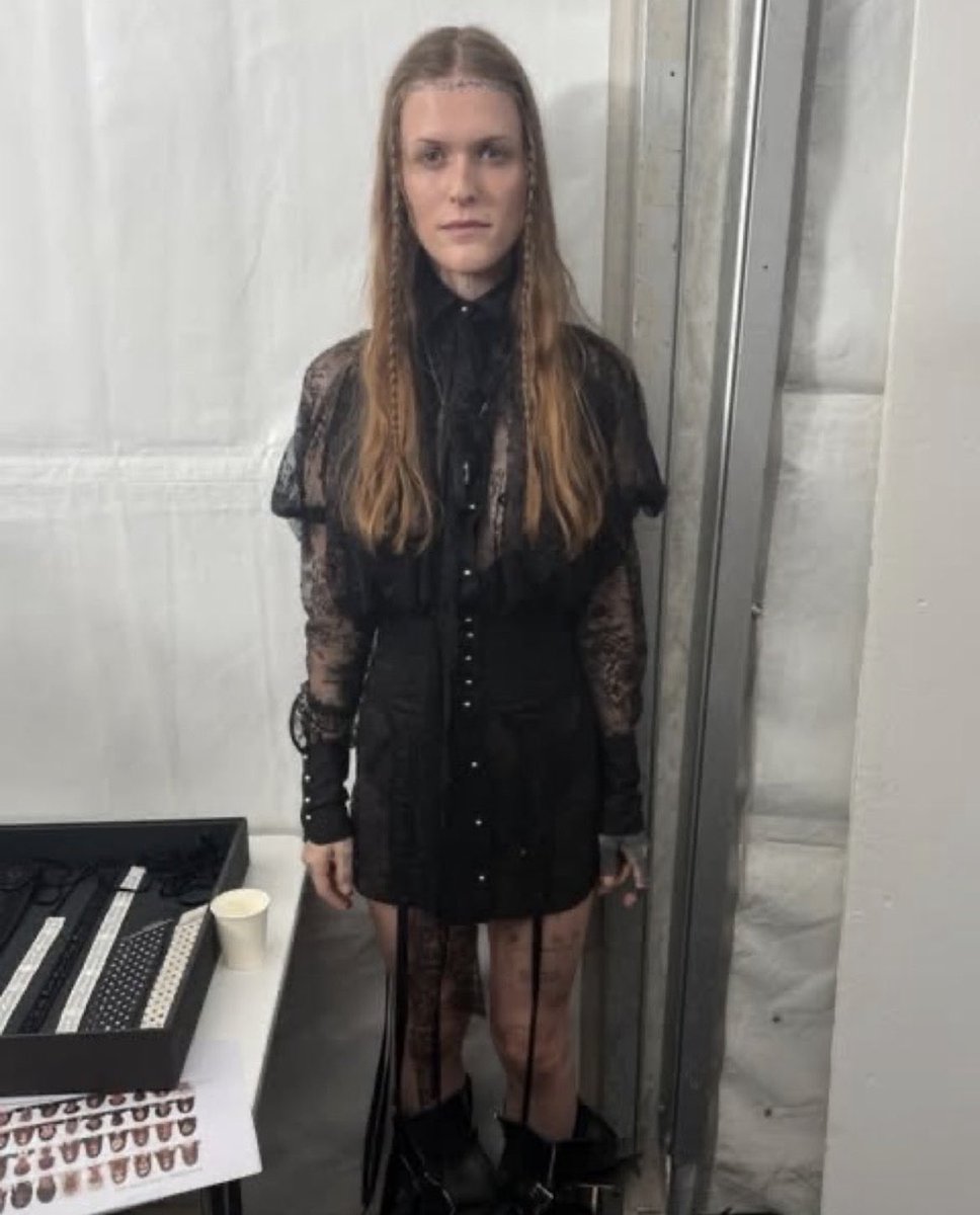 nqttles's tweet photo. This is genuinely how i looked when yall snatched tf out of those yard sale items https://t.co/hYProD3red