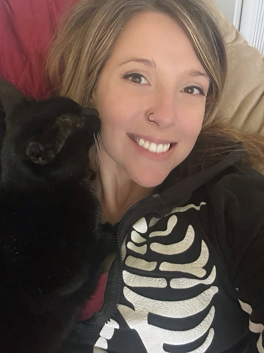 Kintinue's tweet photo. 🐈‍⬛🐈‍⬛ https://t.co/4c4yrSsvJX