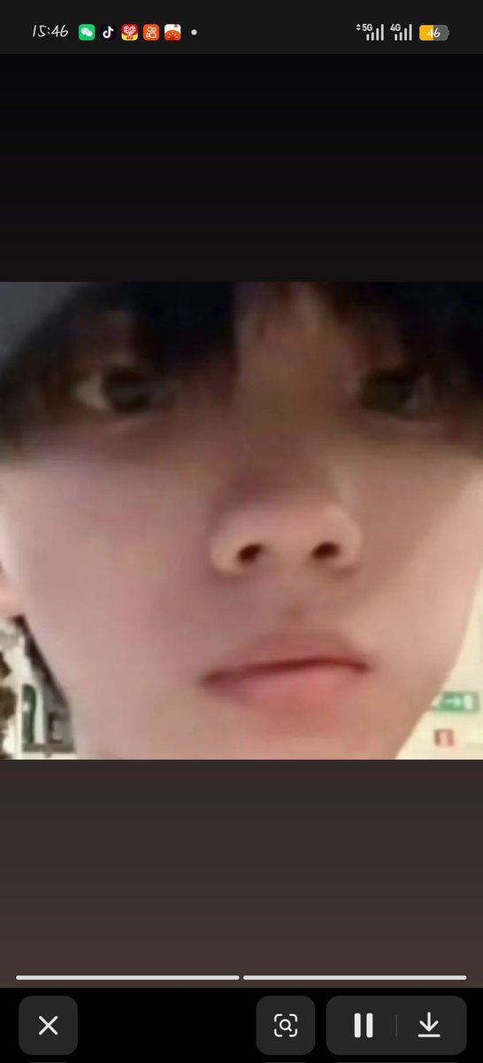 bleemmmmm's tweet photo. 城府越深的人，眼神越呆 https://t.co/kaxqvIMXKD