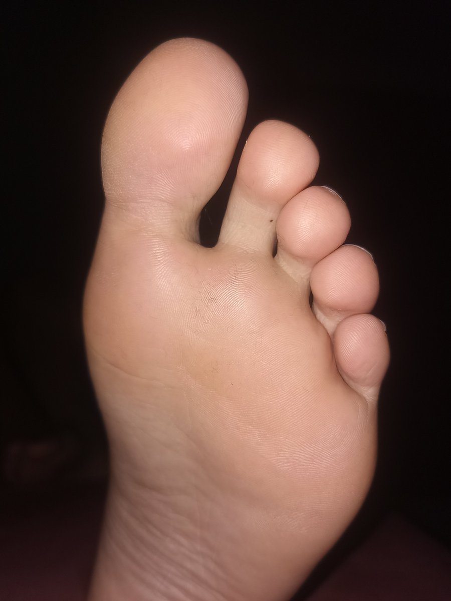 Masterarda96's tweet photo. Büyüklüğünü hissedebiliyor musun?
.
#ayakfetişi #ayakfetiş #ayakkölesi #finansalköle #finansalköpek #master #ayak #sahibe #köle #master #gay #Footsub #footslave #footfetısh #feetfetısh #feetworshi̇p #feetfetıshly #foot #feet #çorap #taban #sole https://t.co/NDHA73CXIl
