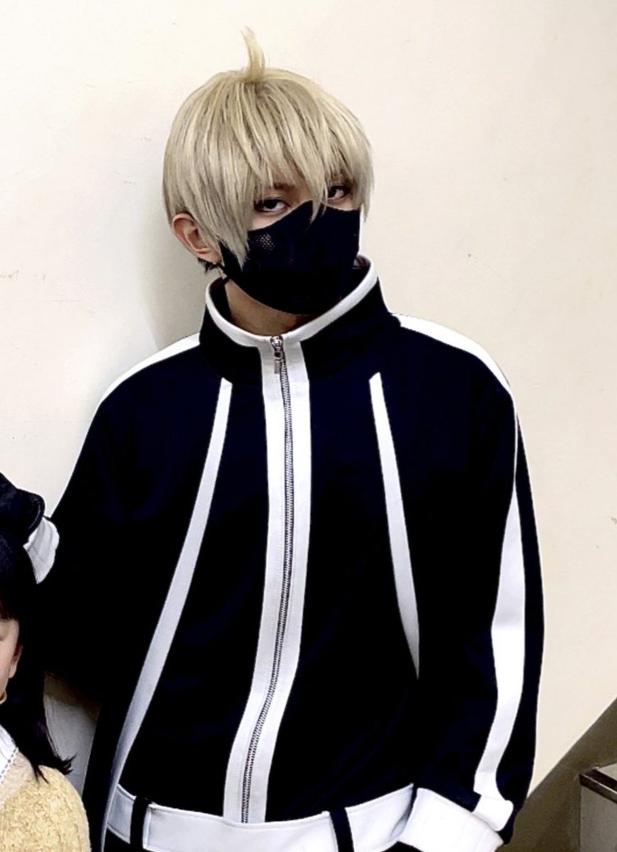 dailykougasaki's tweet photo. can they bring back the stage play i miss him https://t.co/FgU9PEbOM0