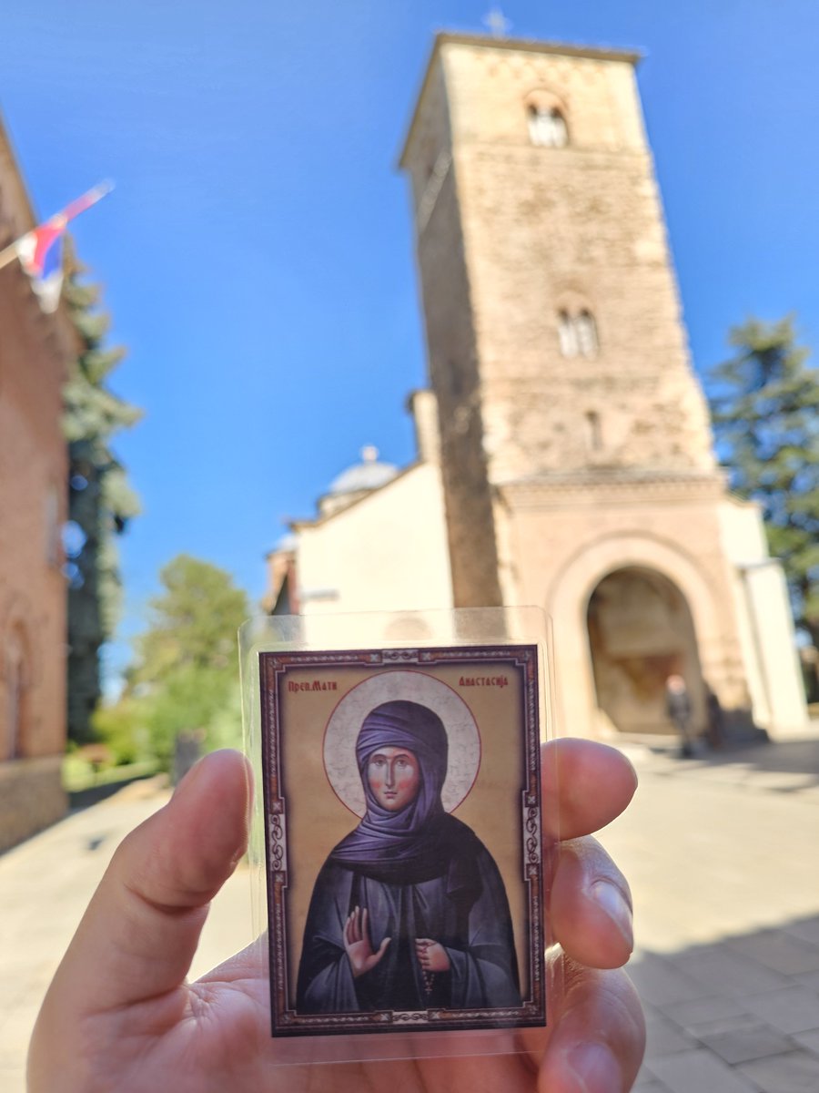 PribicevicU's tweet photo. ☦️💒 Mosti Prepodobne mati Anastasije #Srpske, majke Sv Save, prvi put posle 8️⃣2️⃣6️⃣ godina su prenete iz manastira #Studenica u manastir #Zica u Kraljevu
#Srbija #nemanjici #monastery #ortodox https://t.co/u5h30qaB9z