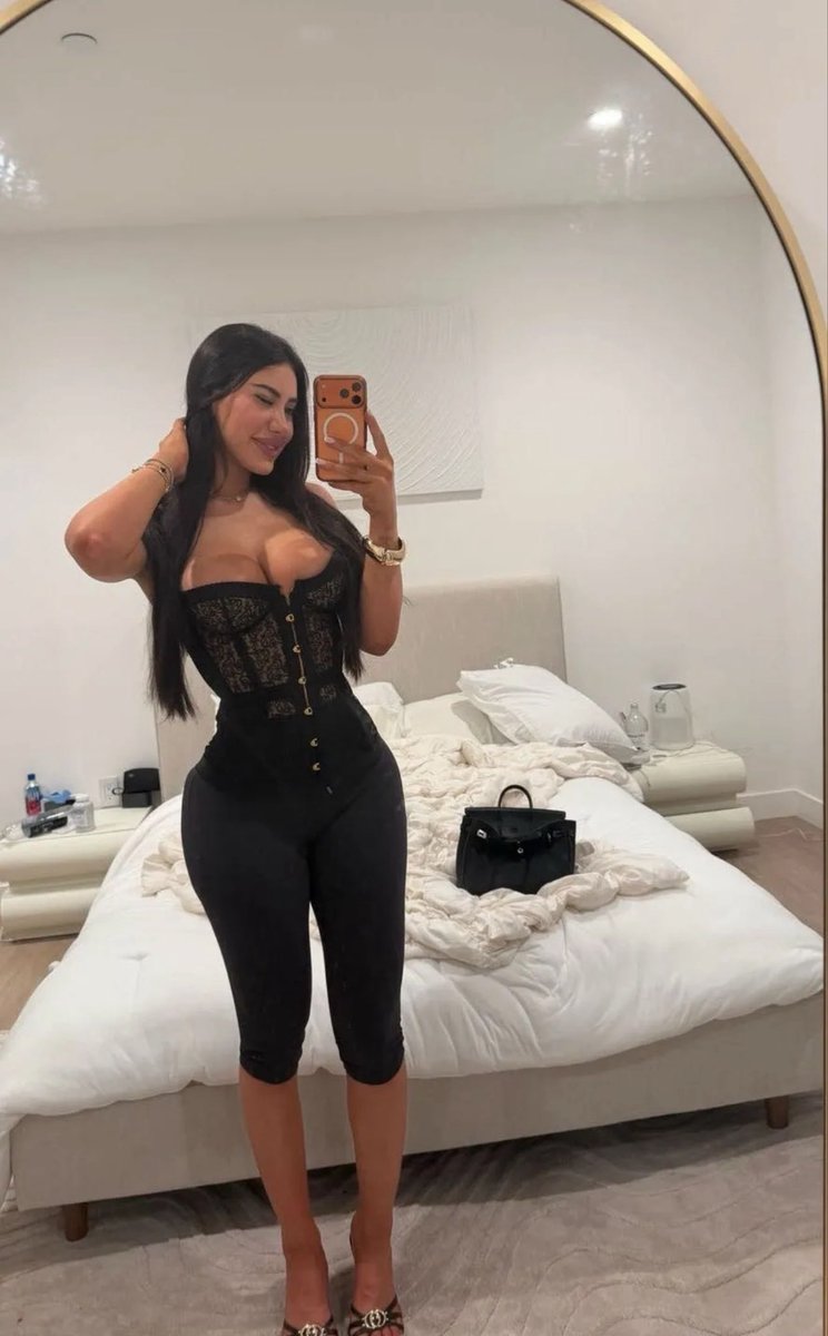 SendToEster's tweet photo. i promise, i won't take all your money

Findom paypig cashslave humanatm https://t.co/GMmGL8ftZl