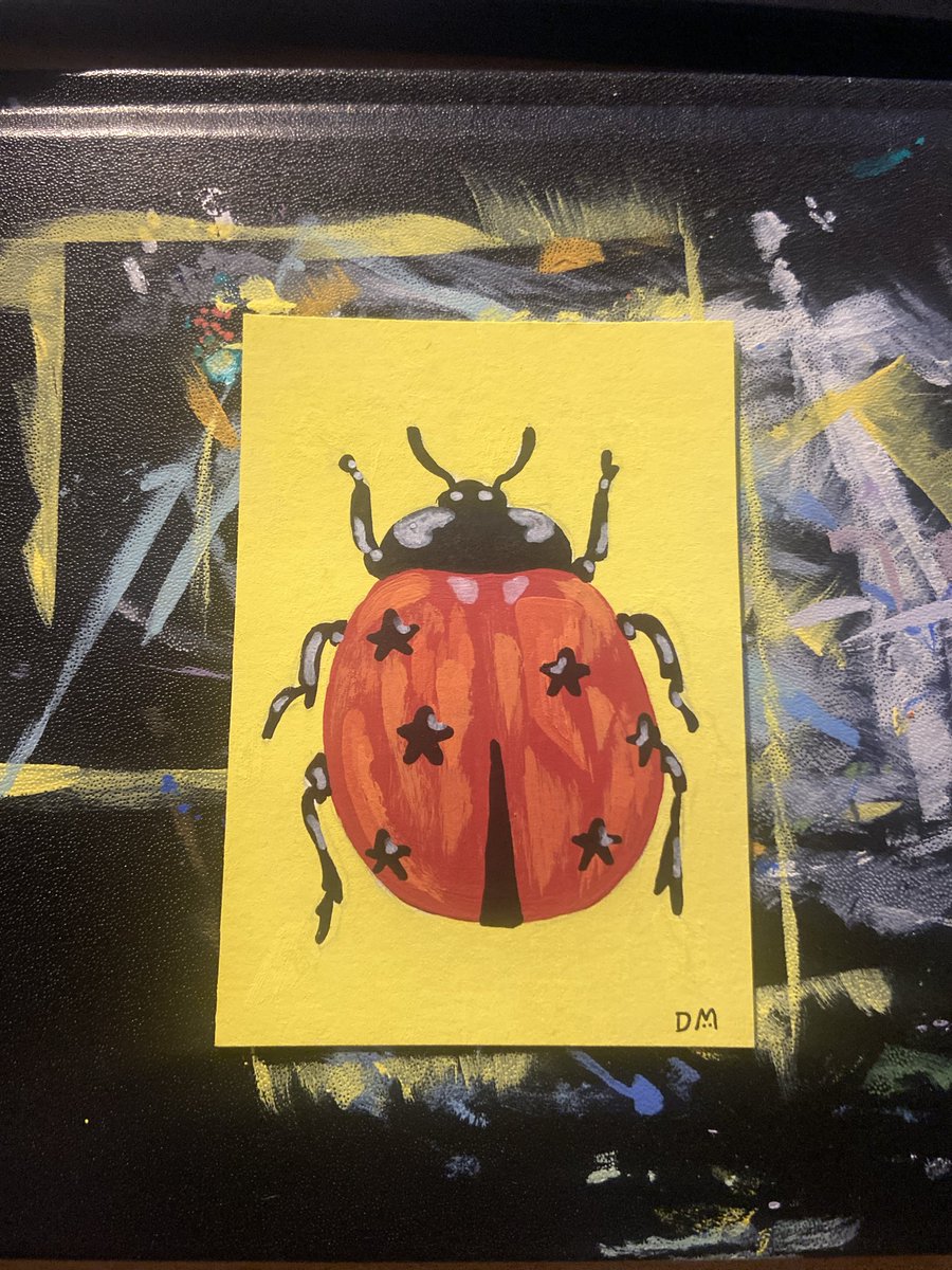 ExplosiveKats's tweet photo. I made a bug in my weekly art call with my sibling :3 #bugtw #bug https://t.co/pSztaGOPMy