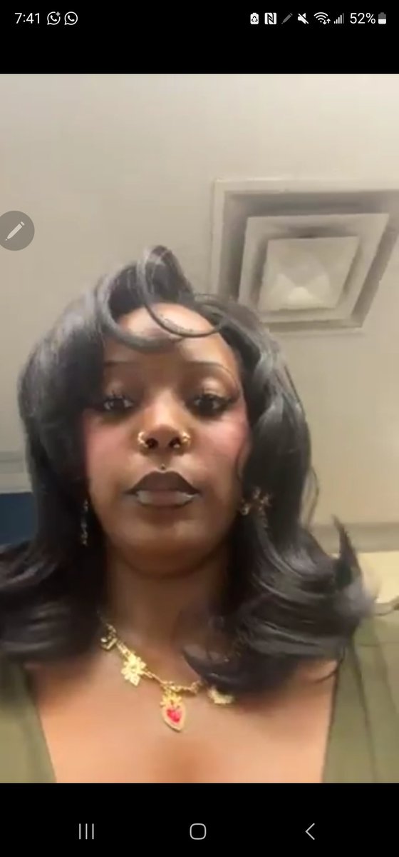 PearlErica4's tweet photo. @guzu_p It's about time men look at the face of these ones n address them instead of looking at curves. Curves make u a simp. https://t.co/ojMzn5Yywv