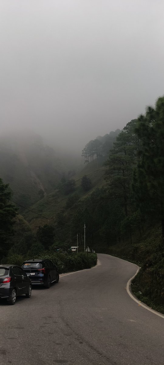 ridddhhimaaa's tweet photo. One week ago, I randomly manifested being there, and somehow, the entire week I ended up surrounded by the exact weather, mountains, and environment I was craving.

Loved being there. Sometimes, life really does listen. https://t.co/UgOKtY8Ve9