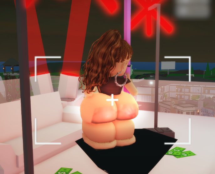 SpaceGhostPP's tweet photo. Recording my very first video 🤪 coming soon #robloxgoon #thot #brookhaven #slut #robloxbbc #goon #robloxcondo https://t.co/BSiQztQW1U