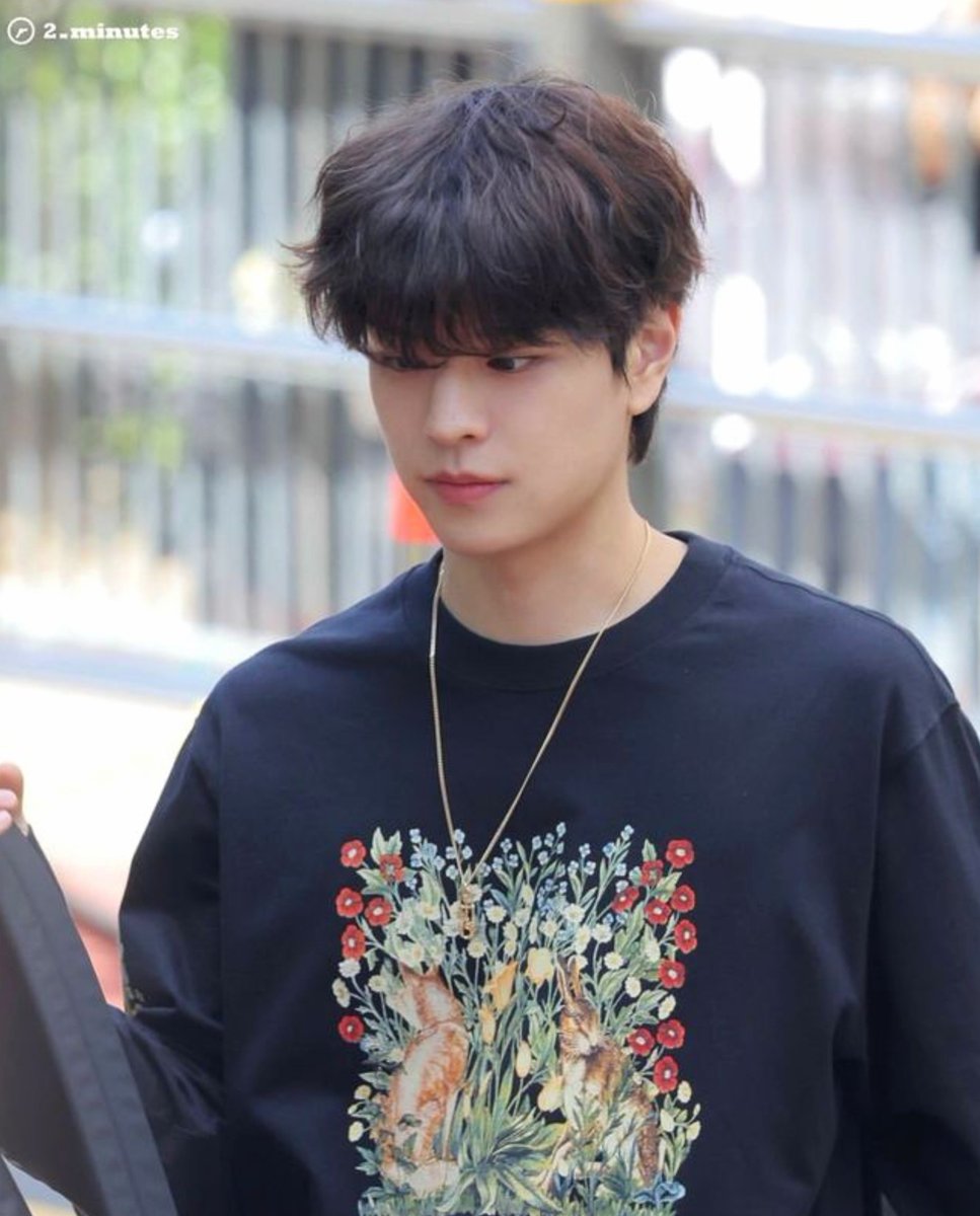 minniesmenu's tweet photo. kim seungmin please bring back the fluffy wavy hair... we didn't realize just how good we had it until we lost it https://t.co/P9qVsSEzJv