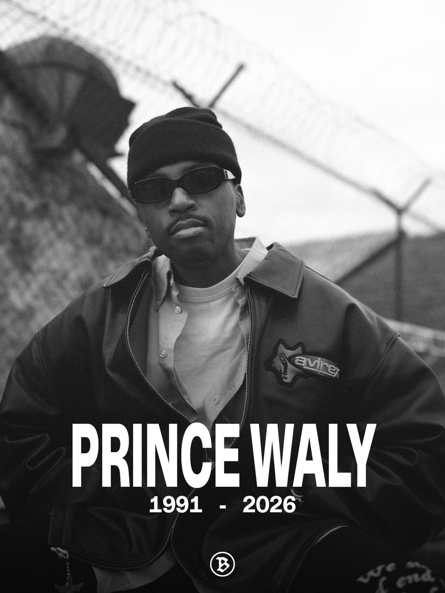 booska_p's tweet photo. Prince Waly s'est éteint ce 4 octobre 2026, à l'âge de 34 ans, des suites d'une longue maladie contre laquelle il se battait depuis huit ans.

Malgré l'épreuve, Moussa Magassa n'a jamais cessé de créer. En 2022, il signait « Moussa », un album dans lequel il racontait son histoire, ses combats et livrait toute la singularité de son rap. Une œuvre qui restera comme l'une des plus marquantes de sa carrière.
Respecté par toutes les générations du rap francophone, il laisse le souvenir d'un artiste d'une rare élégance et d'un homme d'une grande bonté.

Toutes nos pensées vont à sa femme Julia, à sa famille, à ses proches et à tous ceux qui l'ont aimé.

Repose en paix, Prince Waly. 🕊️