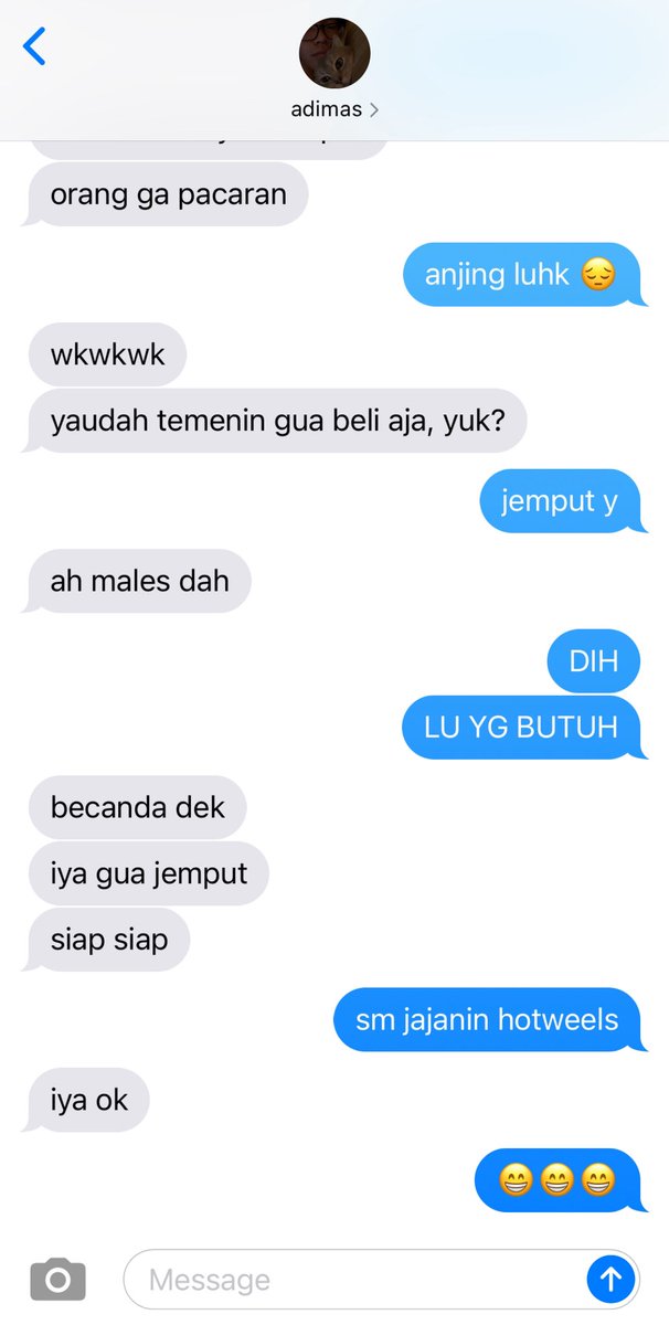 courlsm's tweet photo. 45. ah pria itu lagi https://t.co/u46hGHWhWf