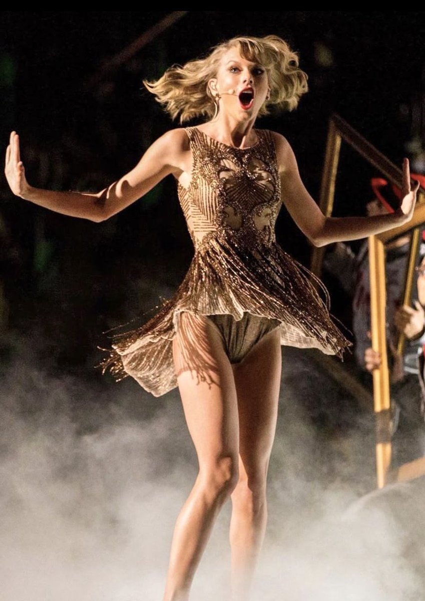 Spicynette's tweet photo. Taylor Swift 💕 https://t.co/5syxQrgnPP