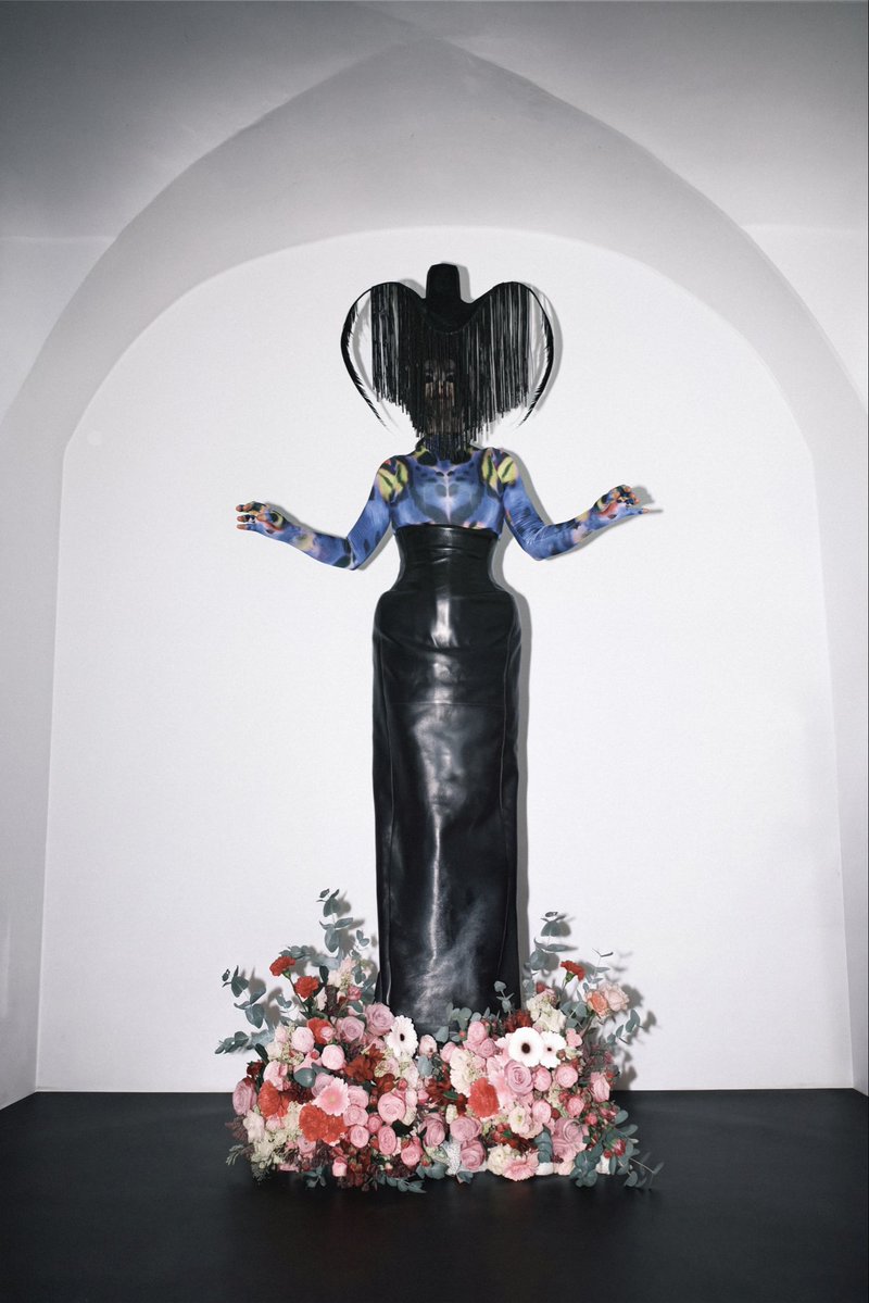 bjork's tweet photo. Thank you Poland !!!

Nerve Bloom (remix) with Natalia Kleszczewska's paintings, Ancestress and Sorrowful Soil all on display until October 25th.

Outfit Mugler
Styling Edda Gudmundsdottir
Makeup Andrew Gallimore
Photo Vidar Logi https://t.co/hbNfUEgdnI