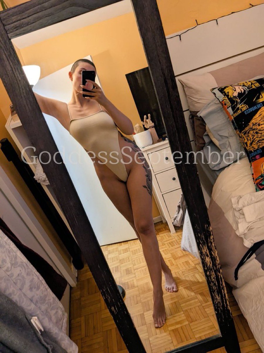 septemberaddamz's tweet photo. Any UK subs / sissy’s available &amp; down to get humiliated by mommy on here?😍😈

Approach properly 

 Findom nsfwtwt humanATM teen sph mommy joi cbt sissy feet fit cash cow paypig finsub humiliation. foot ass gooner buyingcontent findom https://t.co/BObYvzACqz