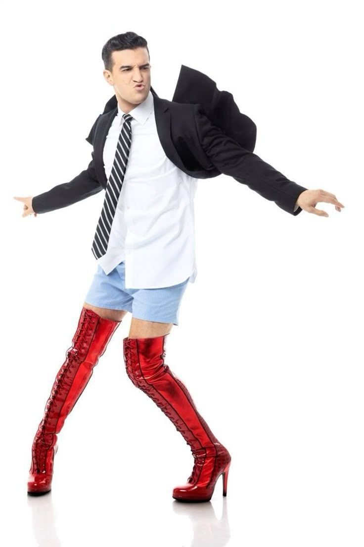LettyLetLet2763's tweet photo. Can someone draw money man in this I think it'll be funny https://t.co/w58vFyTQQ3