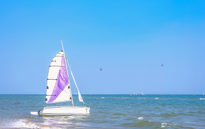 RebeccaChiyn's tweet photo. En el velero, la mar en calma y tu sonrisa es la más bonita en el horizonte! https://t.co/8pRvXbHR8i