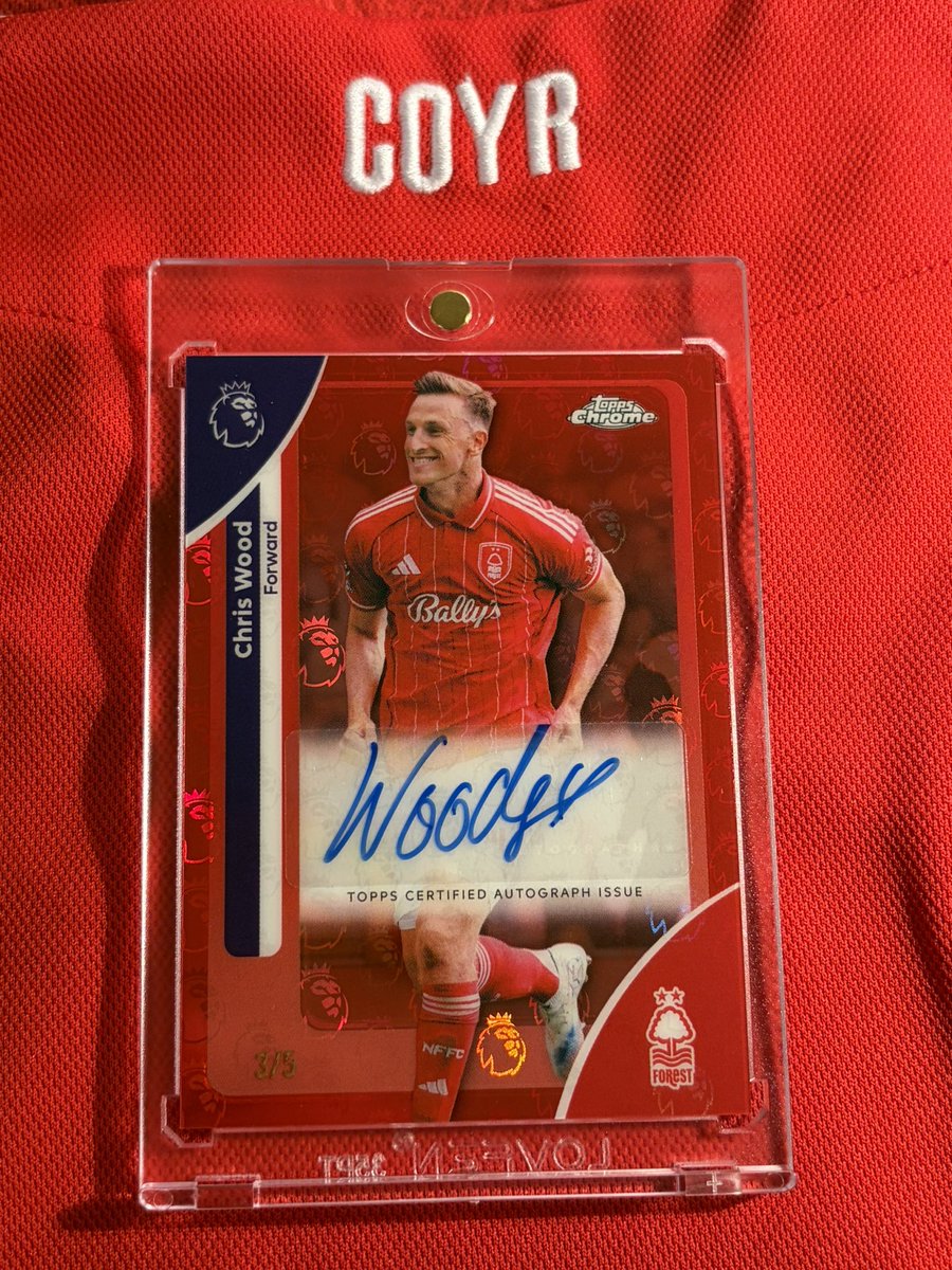 tomhamrob's tweet photo. Latest purchase for the football collection. 

The colour match x Logofractor combo is just sublime. 

Chris Wood again ole ole 🎶 

#NFFC https://t.co/gGJzx9fN6F