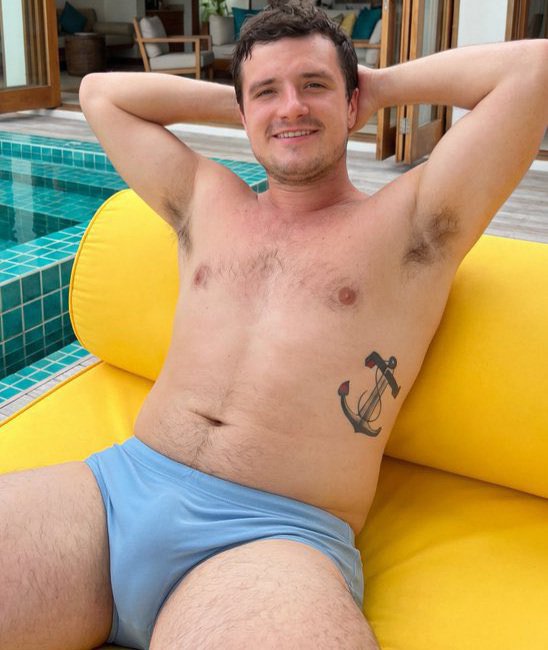 real_jason1's tweet photo. gen Z gay men wants to have sex with josh hutrcheson https://t.co/yUF0LbUZqG