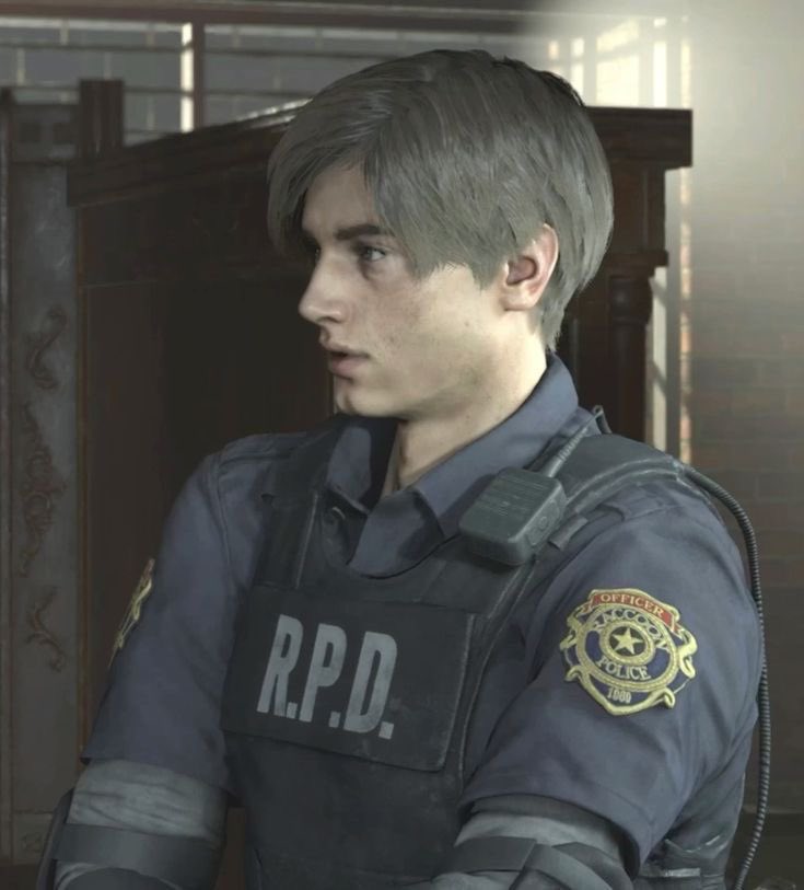 sleckiversz's tweet photo. i swear am i the only one who finds re2r leon the most attractive out of all his versions...everyones always talking abt re4 or re9 like what about this cutie right here :( https://t.co/wOiCMOgHhC