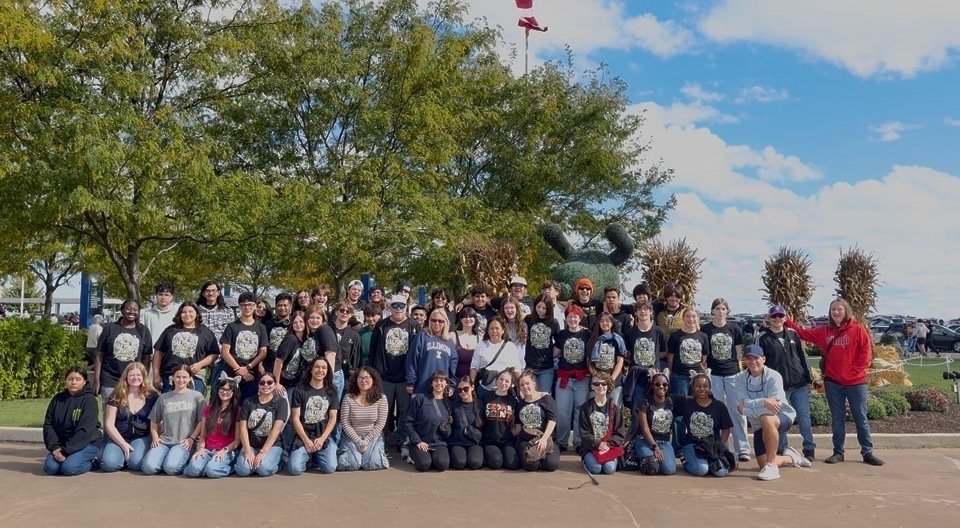 ExperienceOFHS's tweet photo. 🎺This weekend the OFHS Bengals Marching Band made music &amp; memories at Cedar Point! 🎢🎶  

Our marching band brought the energy, talent, &amp; Bengal Pride to Cedar Point!   We’re so proud of their hard work, dedication, &amp; passion for music.
#TheBengalWay
#BandLife https://t.co/QenMegy9P3