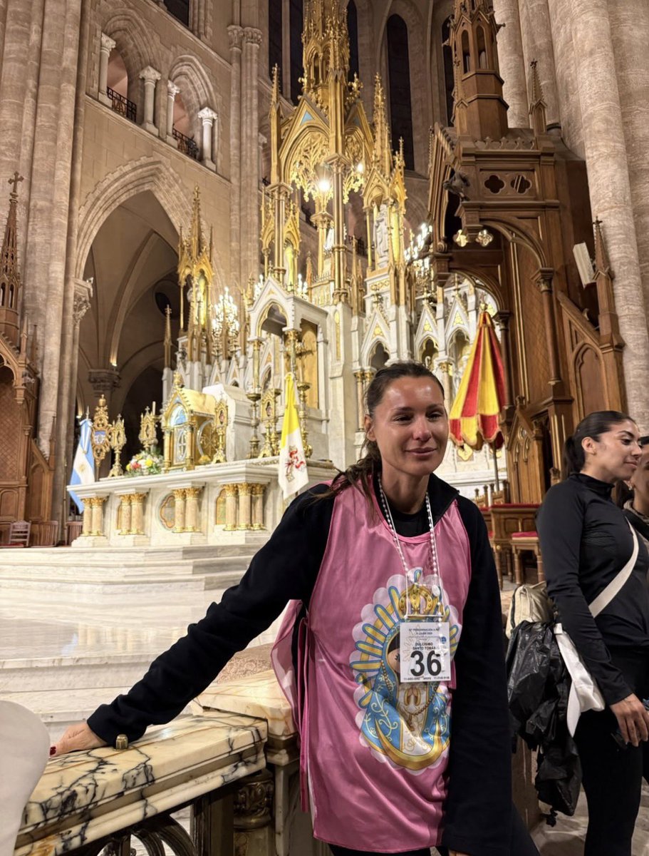 fedeebongiorno's tweet photo. 📸 Pampita en Instagram después de hacer la Peregrinación a Luján https://t.co/BrUstJ9V7T