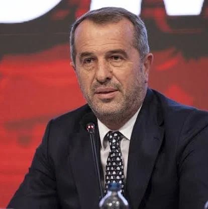 feti_d's tweet photo. Saffet Sancak TFF Başkanı!!

Fırat Aydınus MHK Başkanı!!

Aykut Kocaman Milli Takım Hocası
@saffetsancakli @firataydinus #AykutKocaman 
#TFFİstifa https://t.co/BjnWscL7JV