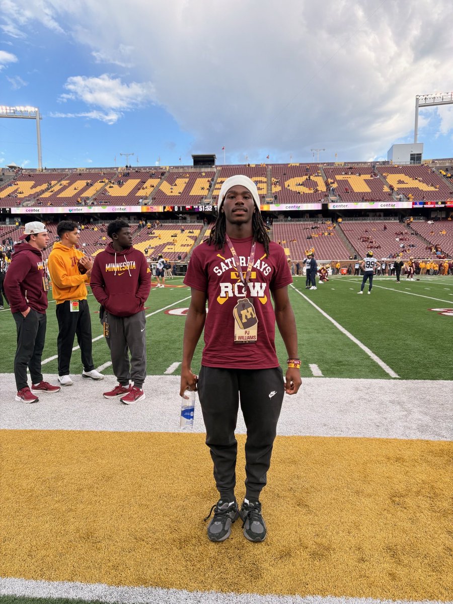 p_will22's tweet photo. Thank you @GopherFootball for the wonderful gameday experience‼️Congratulations on the big team win this Saturday#ROW @WNFball @CoachSwegsWN @Tanner_Snustead @KramerCook @CoachCPz @Gophers247 https://t.co/neajHcJtdF
