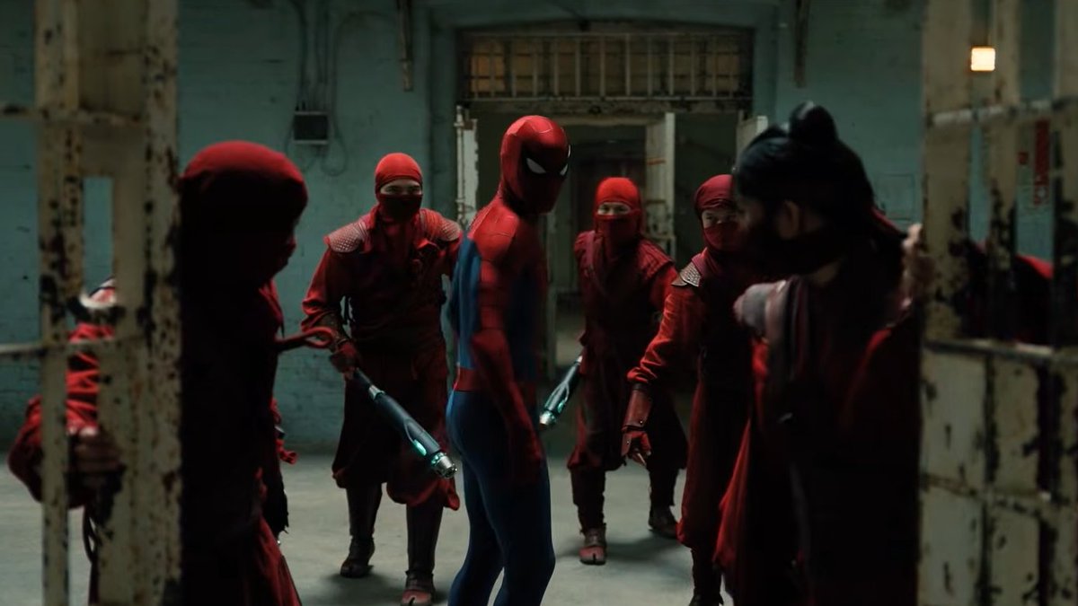 captaincupkick's tweet photo. The way the color red pops in the prison fight is so gorgeous to me https://t.co/ThA91viaS0