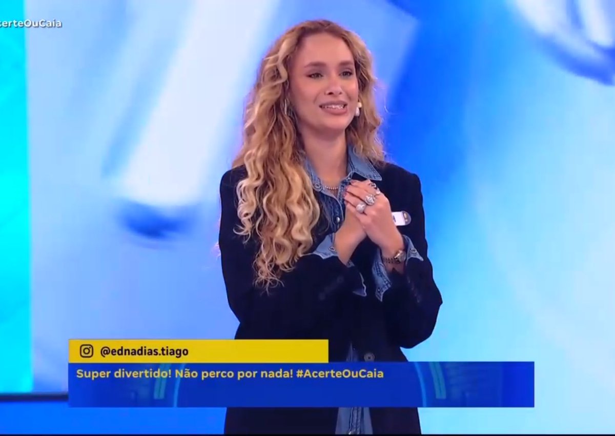 zielcomenta's tweet photo. meus favs sarah andrade e biel ganhando game shows na mesma hora em emissoras diferentes
#AcerteOuCaia #QuemSabeSobe #DomingoLegal https://t.co/ozXACr5WaU