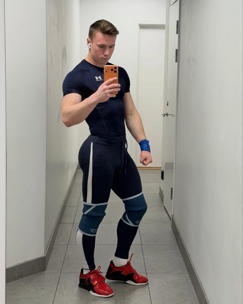 LukeRebel3j's tweet photo. If you had to give me a nickname, what would it be? 🥰💖🌈🏳️‍🌈✨ https://t.co/fUjnwU59B5