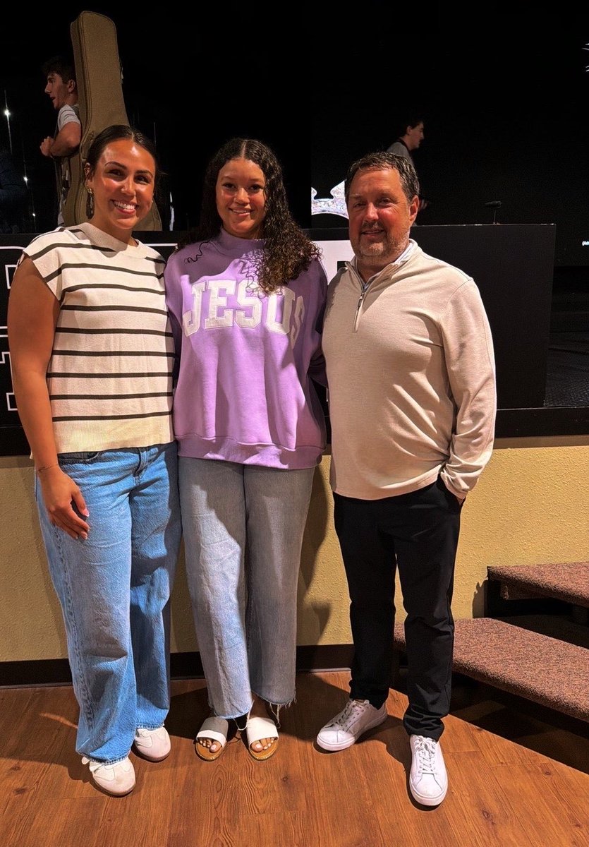 hputxwbsk's tweet photo. Today, we got to celebrate Caitlyn and her baptism! We are so proud of you and so thankful we got to be there to support you on such a special day.
#hputx #hpuwomensbasketball #hputxsports https://t.co/I9l6JYCu0V