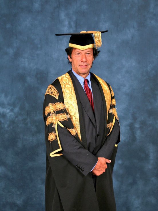 ISFPakistan's tweet photo. Happy Birthday to former Chancellor of University of Bradford!! An amazing teacher who taught his nation to stand for their right, IK is struggling for his nation, bearing illegal imprisonment &amp; fascism only for his nation.
#HappyTeachersDay #HappyBirthdayImranKhan https://t.co/wPa4GROlMH