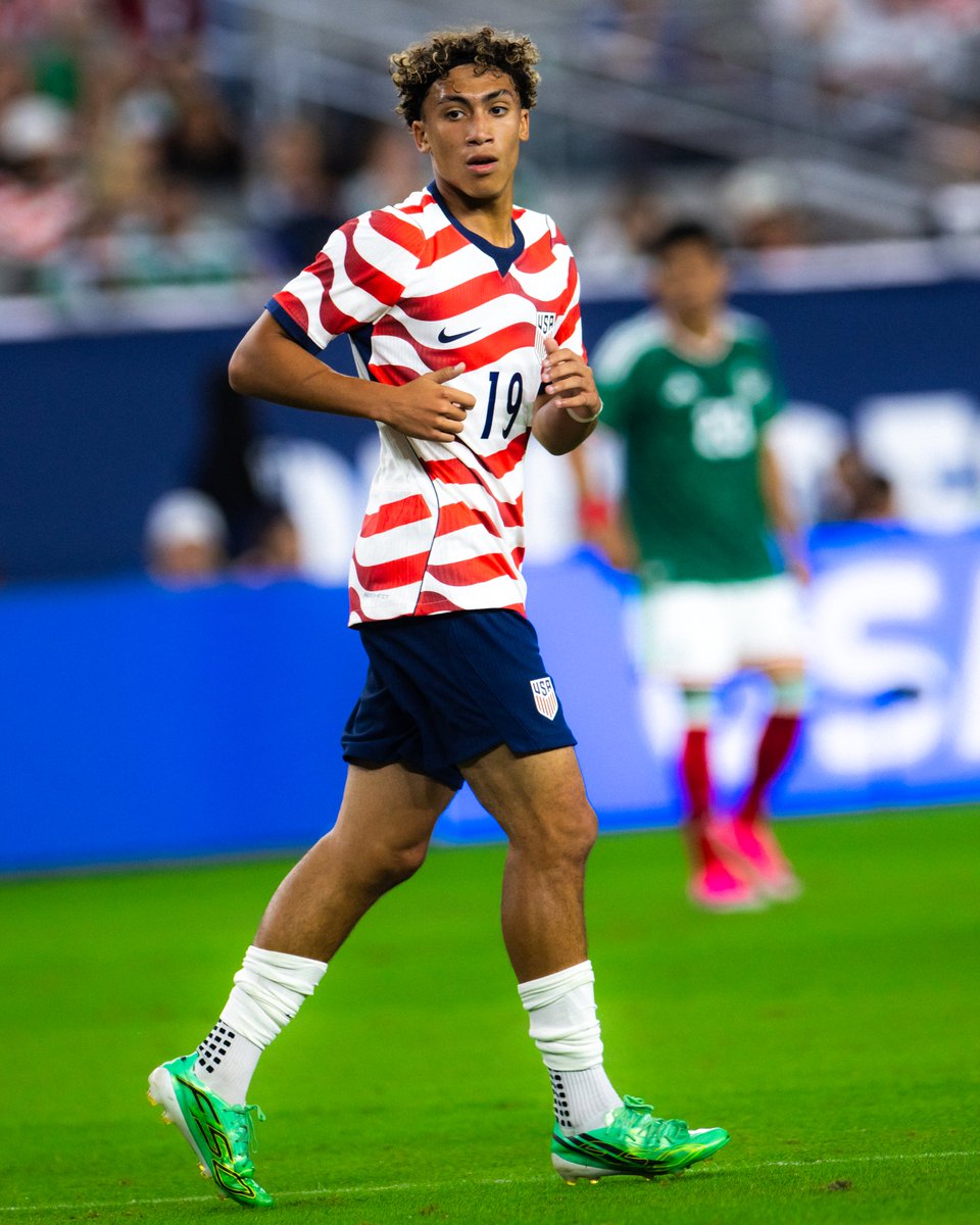 Julian Hall keeps on rising to occasion. 😮‍💨

📰: <https://t.co/4KfdkHKuLc> 
 [📷](https://pbs.twimg.com/media/HTz8MP8XkAAHSUp.jpg) https://pbs.twimg.com/medi