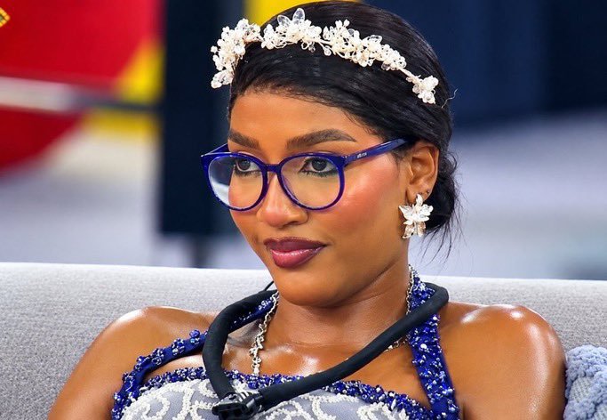 Juicybabylove1's tweet photo. From struggling on the bottom to top 4 whaoooo that's was very very unbelievable #bluetopia go and conquer π₯π₯π₯π₯π₯
#bbnaija #bbnaija https://t.co/NU7OE2M8gD